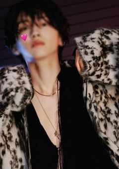 　裏社会アイドルと裏社会俳優 。