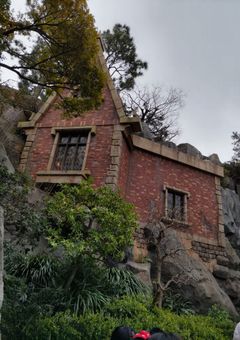 隠された恋には秘密がある