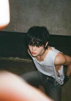 โ๏ธ๏ธๆๅฐๆชใชๅพ่ผฉ่ฃ ใ