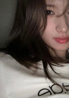  𝘤𝘳𝘺 𝘧𝘰𝘳 𝘮𝘦