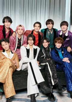 9人のホスト
