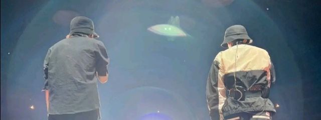 の の ん 🖤💙❤️さんの壁紙画像