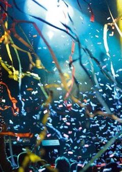 推しの銀テープ破れました。… いや、破られました！？