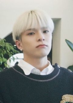 最 悪 な フ ァ ー ス ト キ ス