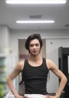 9 人 の 狼 系 王 子 と 我 儘 な お 姫 様