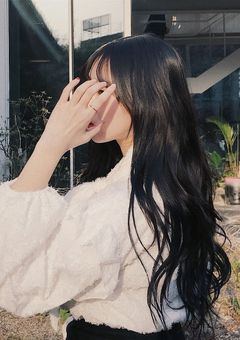   君 の 嘘 は 愛 で 溢 れ て い る