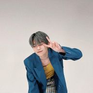 しのの食べるマカロンになりたい👶🕰️🍏💛❤️💙さんのアイコン画像
