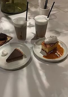マネージャー兼ボディガード頑張ってます。