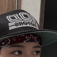 Yuria🤍💜さんのアイコン画像