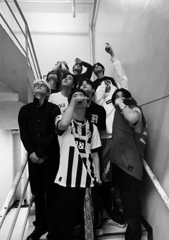 ガリ勉の仮面を取られました。