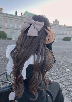 High school life is...?♡