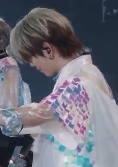 # 幼馴染み , 恋愛中 .