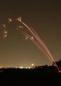 ロケット花火のように