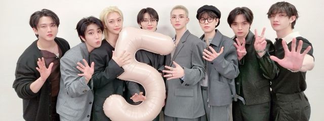 うさぎみたいなねこさんの壁紙画像