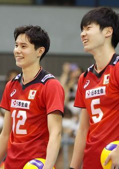 貴方が愛しているのは私じゃない。