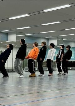 男装マネ、必死です