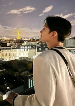 S t o l e n M o m e n t s