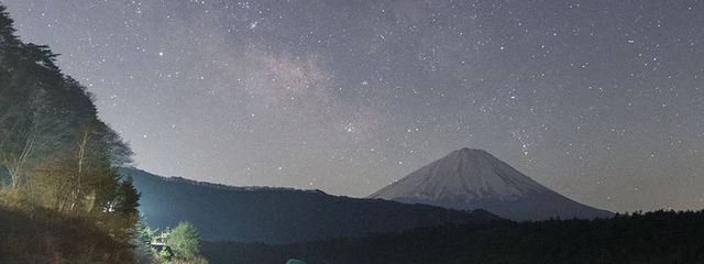 宵の月@サボり魔さんの壁紙画像