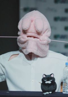 さっさと 成仏 してください .