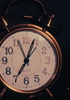 別 の 世 界 線 の 俺 ら が 現 実 世 界 に 来 ち ゃ っ た ！ ？　【　v v t　】