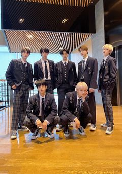 私の先輩はENHYPENです