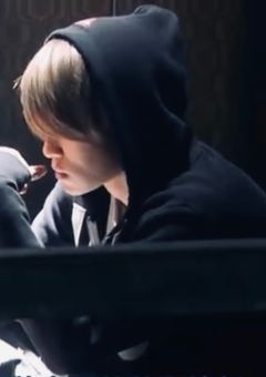 チ ャ ラ い 詐 欺 師 に 誘 惑 さ れ て  。