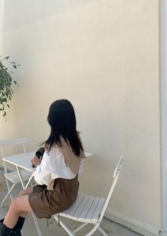　依  存  し  ち  ゃ  っ  て  る  私  た  ち