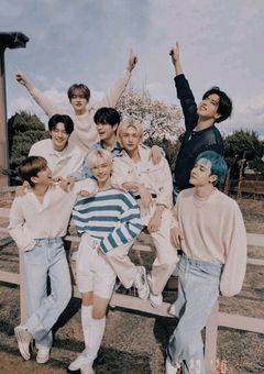 8人の兄が過保護すぎて困ってます