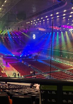 Snow Manと紅一点の物語