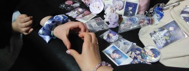 愛衣さんの壁紙画像