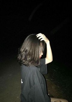 陰キャ女子が起きたら大スターになってた件。