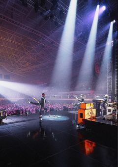 サブボーカル、踊り出したんですが