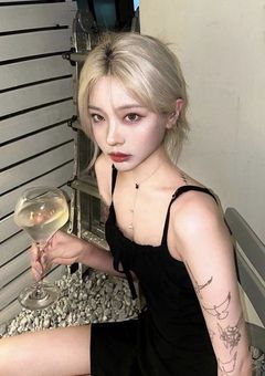 　𝗿𝘂𝗶𝗻　𝗮𝘁𝗺𝗼𝘀𝗽𝗵𝗲𝗿𝗲