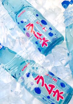 サイダーに溶けた青い夏