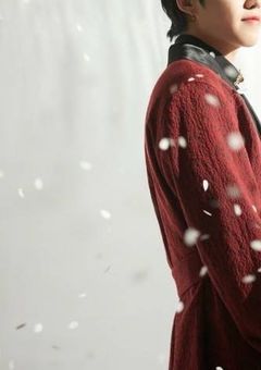 Under the cherry tree, waiting for you