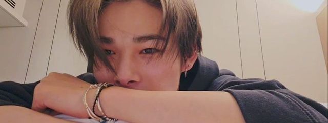    아 야 네    🥀🫧さんの壁紙画像