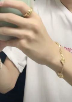 貴方は遠い存在だったのに、