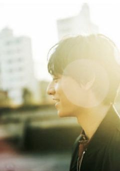 君の隣は私だけ