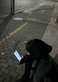 好きな人には素直になれません。