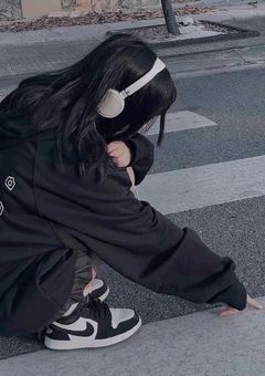 ポジティブアイドル、裏ではメンタルボロボロな件 。