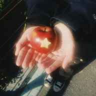 🍎𝐮𝐦𝐢さんのアイコン画像