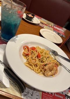 　ᴛᴀʟᴋ ʀᴏᴏᴍ ➡︎　