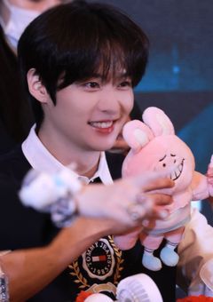 修学旅行、イケメン御三家のグループに入れられました