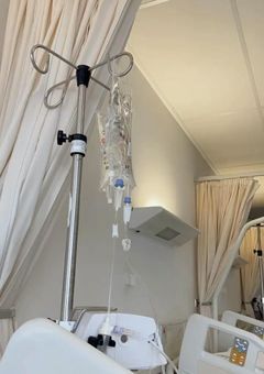 問題児な患者、医者たちに囲まれました。