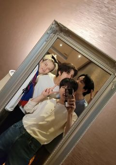 天平にかけられた少女