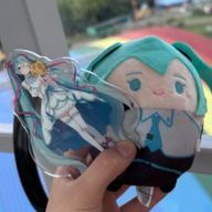 ふぃ(低浮上中)さんのアイコン画像