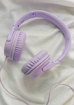 クラスの問題児に壁ドンされてます(？)