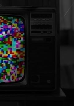 深夜の怪奇、家族の幻視