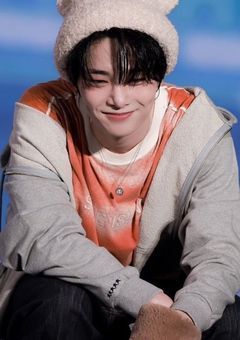 年下彼氏はアイドルです