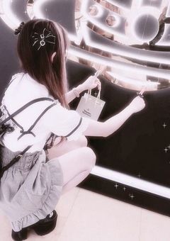 あの美男美女、実は兄妹でした